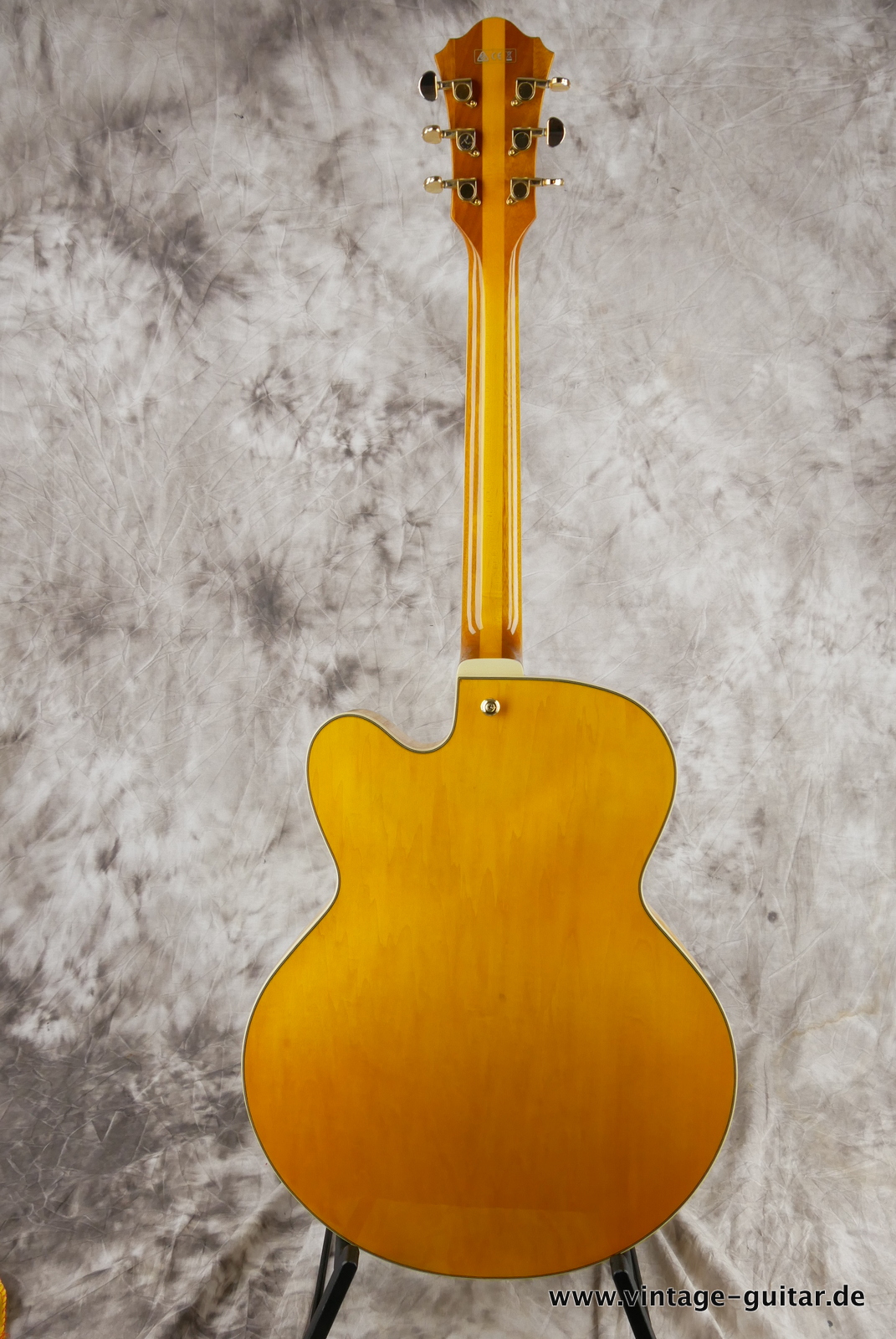 Ibanez_PM_2 Pat_Metheny_China_antigue_amber_2016-002.JPG